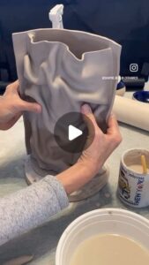 Ontdek de wereld van porselein! Wat vind je van dit patroon op Instagram? Vind mooie keramische meesterwerken op: www. 1 b0da26ac5dbf1e881c02e8d7d5598bdd